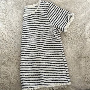 Perfect condition Green Envelope brand stripped short sleeve shirt.